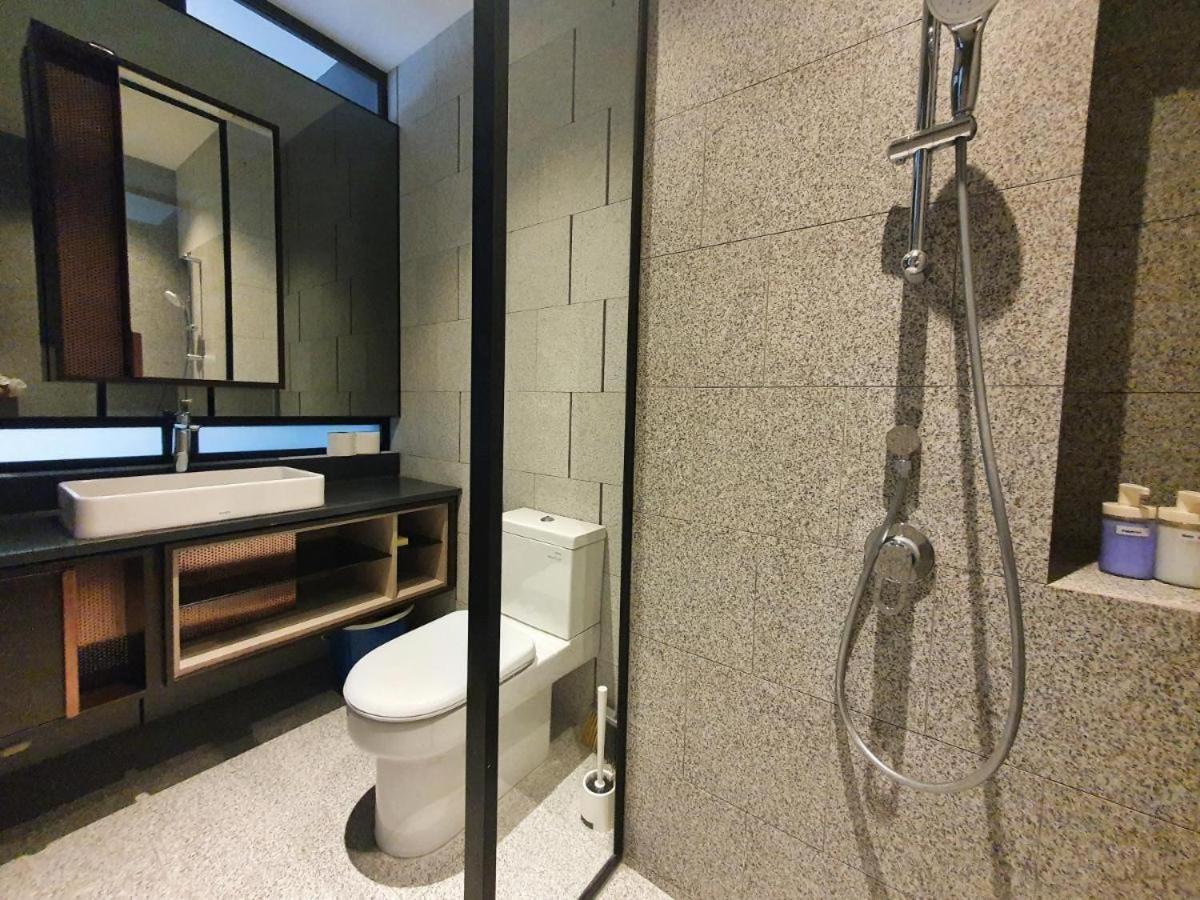 Scarletz Suites Klcc By Luxe Suites Куала Лумпур Екстериор снимка