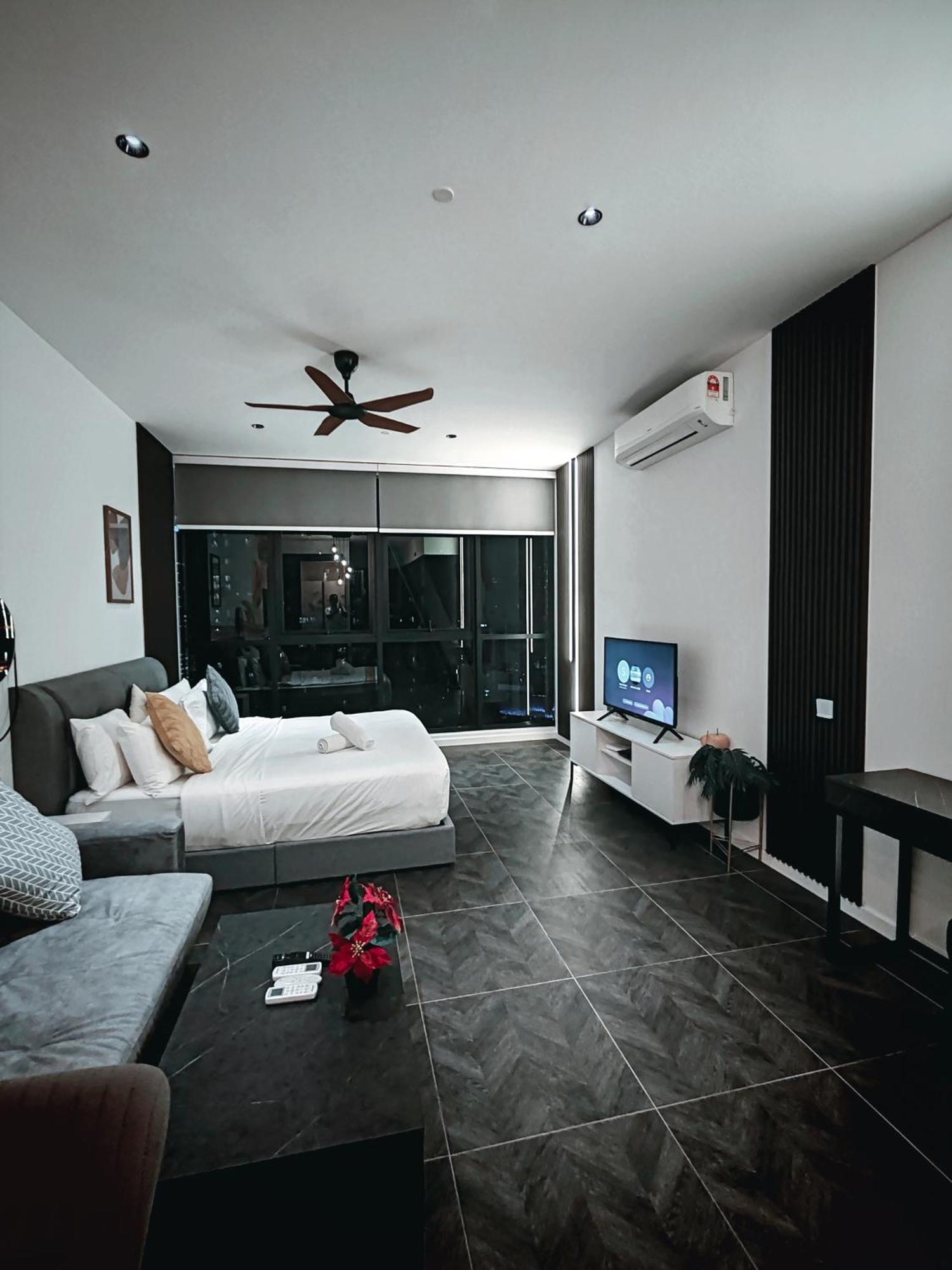 Scarletz Suites Klcc By Luxe Suites Куала Лумпур Стая снимка