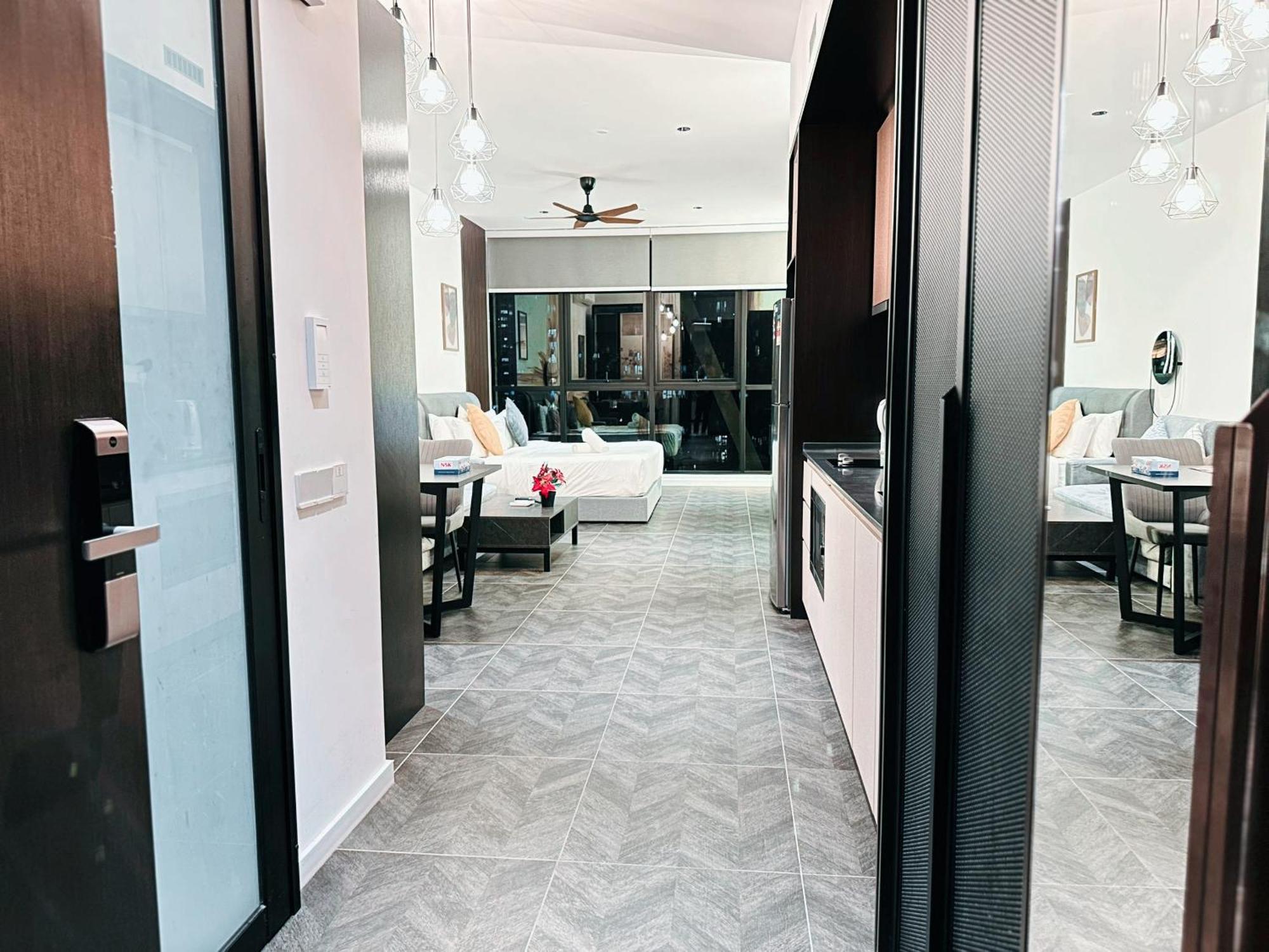 Scarletz Suites Klcc By Luxe Suites Куала Лумпур Стая снимка